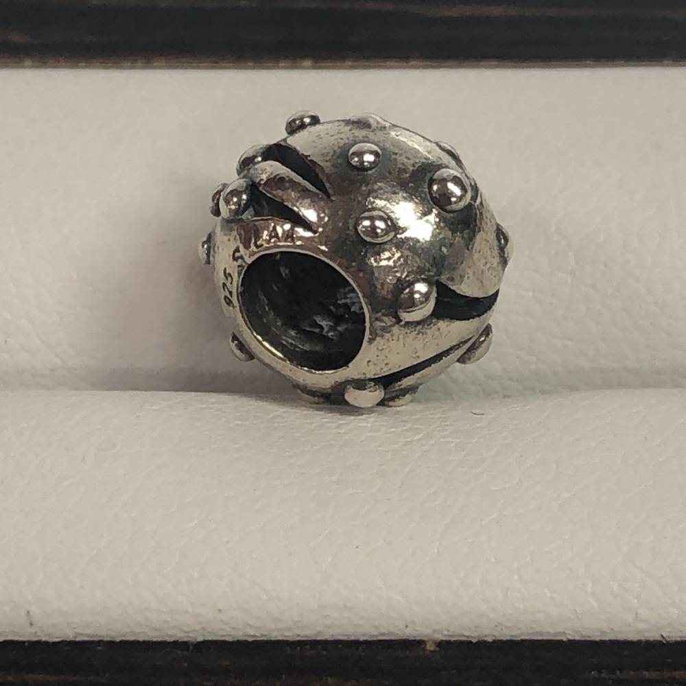 Trollbeads Snowballs Silver Bead - Picture 4 of 4